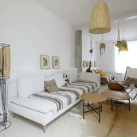 Сasa de vacaciones Bohemian House With Terrace And Parking 5 Min From The - Welkeys *