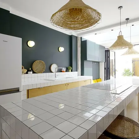 Сasa de vacaciones Bohemian House With Terrace And Parking 5 Min From The - Welkeys *